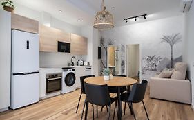 Marina Beach Apartments